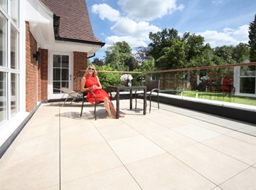 20mm Italian Limestone Champagne Paving