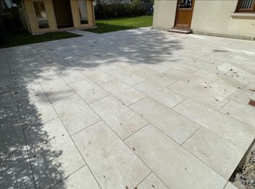 20mm Stoneware Sahara Paving