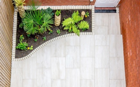 Light Coloured Paving