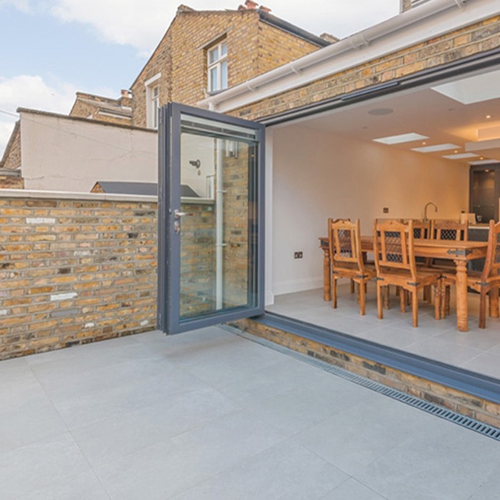 20mm Stoneware Silver Porcelain Paving