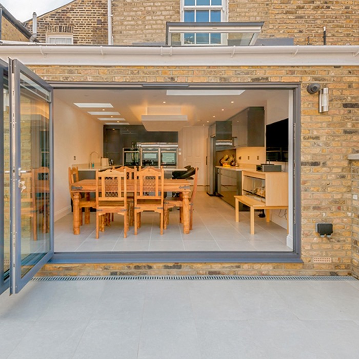 20mm Stoneware Silver Porcelain Paving