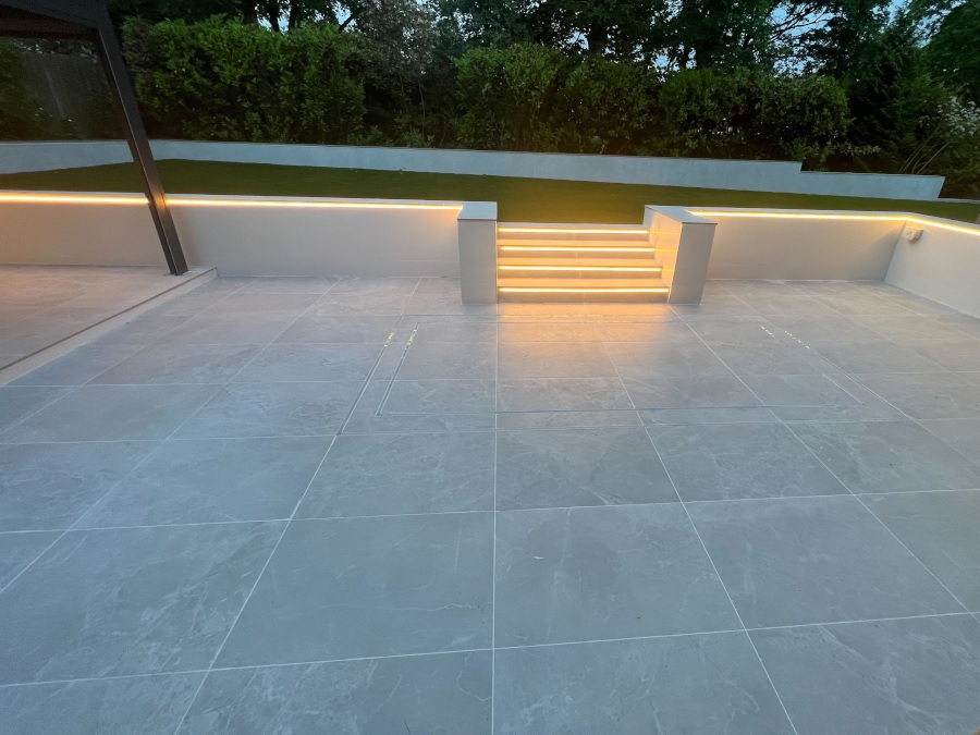 Marble effect porcelain paving