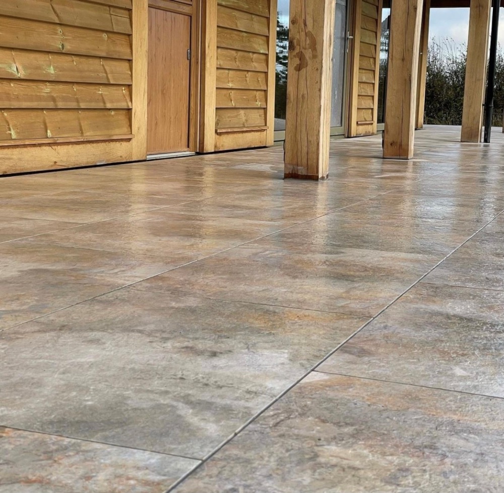 Cotswold Ivory outdoor tiles