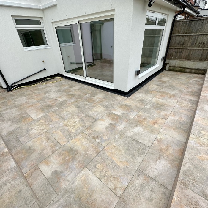 Cotswold Ivory patio paving